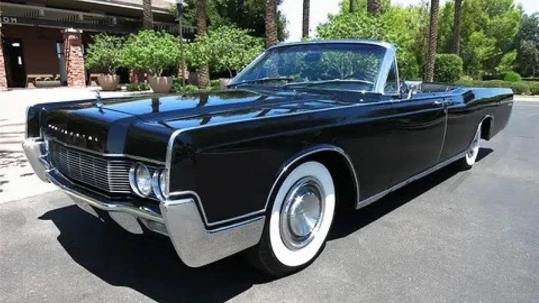 1967 Lincoln Continental: Tarihe Tanıklık Etmiş Bir Efsane