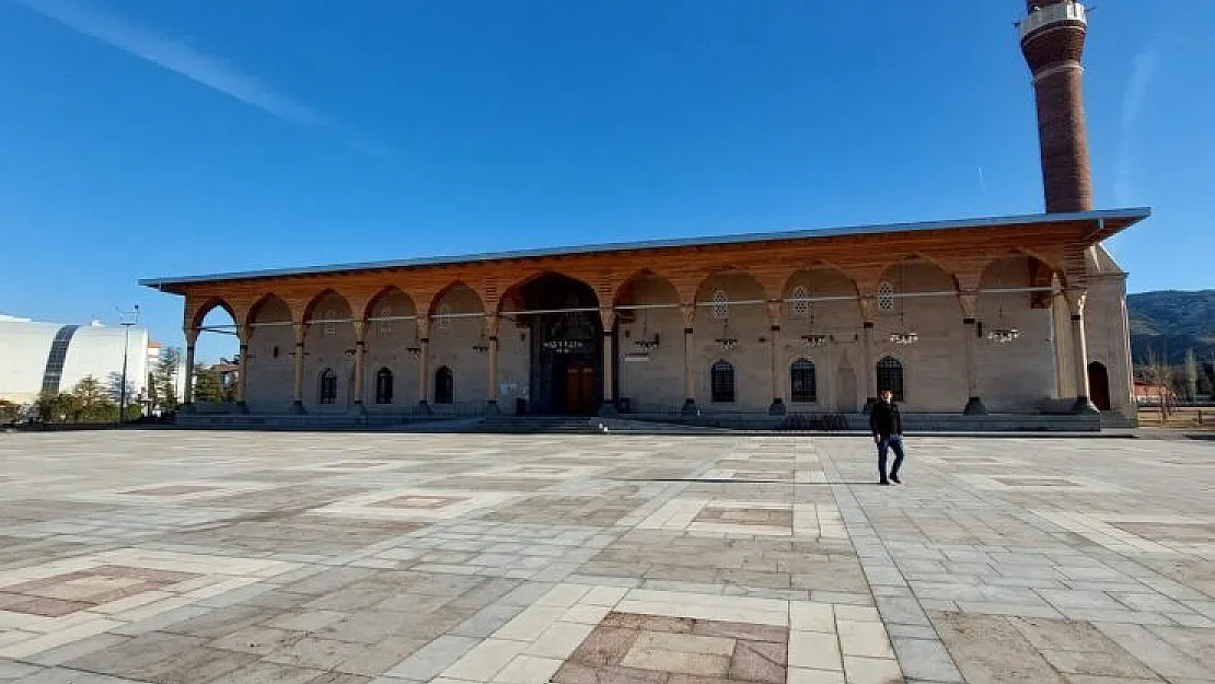 2024'ün İlk Sabah Namazı Buluşması Paşa Camiinde Yapılacak