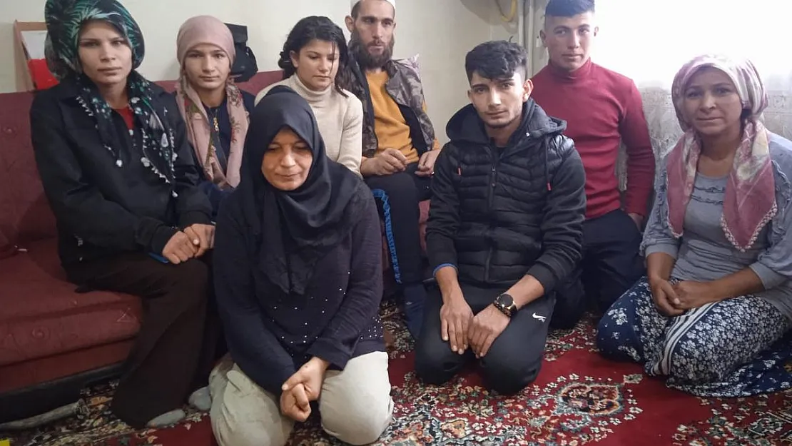 'Vatansız' ailenin tek isteği devletin kendilerini yurttaş olarak tanıması