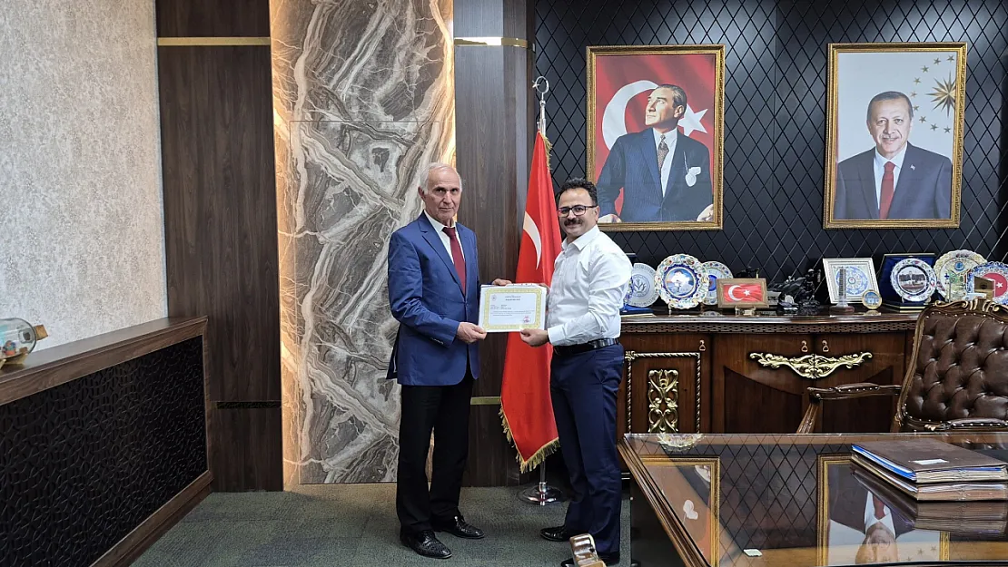 35 Yıldır Hizmet Veren Doktor Veda Etti