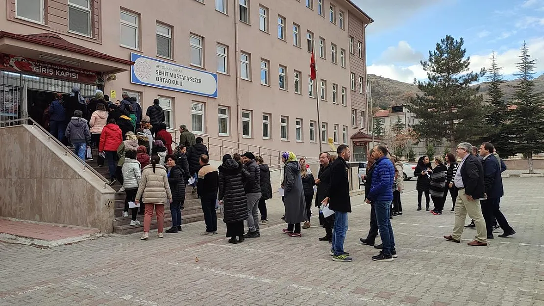 4 bin 903 öğretmen 'Uzman Öğretmenlik ve Başöğretmenlik' sınavına girdi