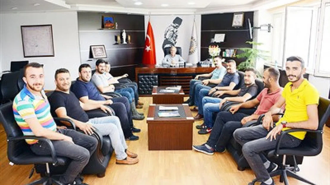 Acar, araç yıkamacı esnafını dinledi