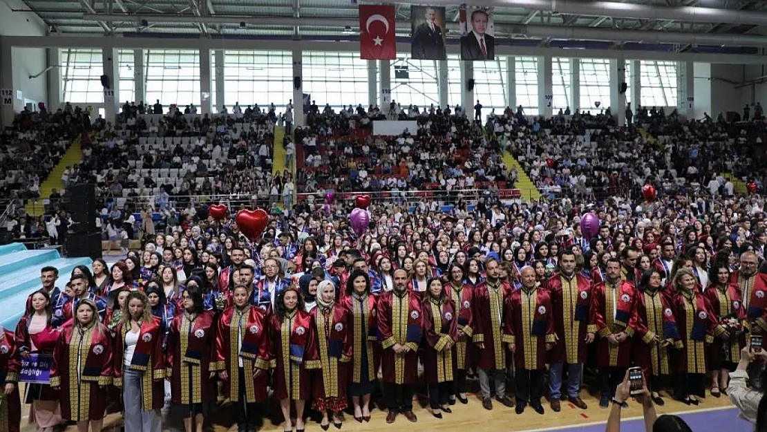 AFSÜ MYO'dan Bin Öğrenci Mezun Oldu
