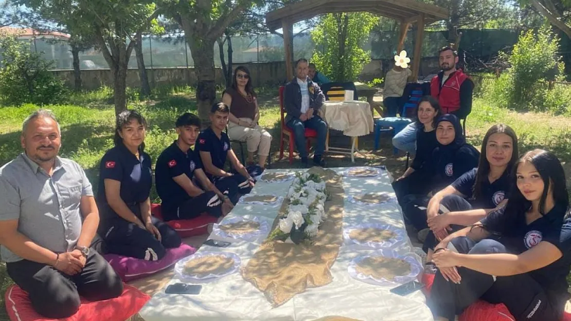 AFSÜ Öğrencileri Özel Bireylerle Bir Arada