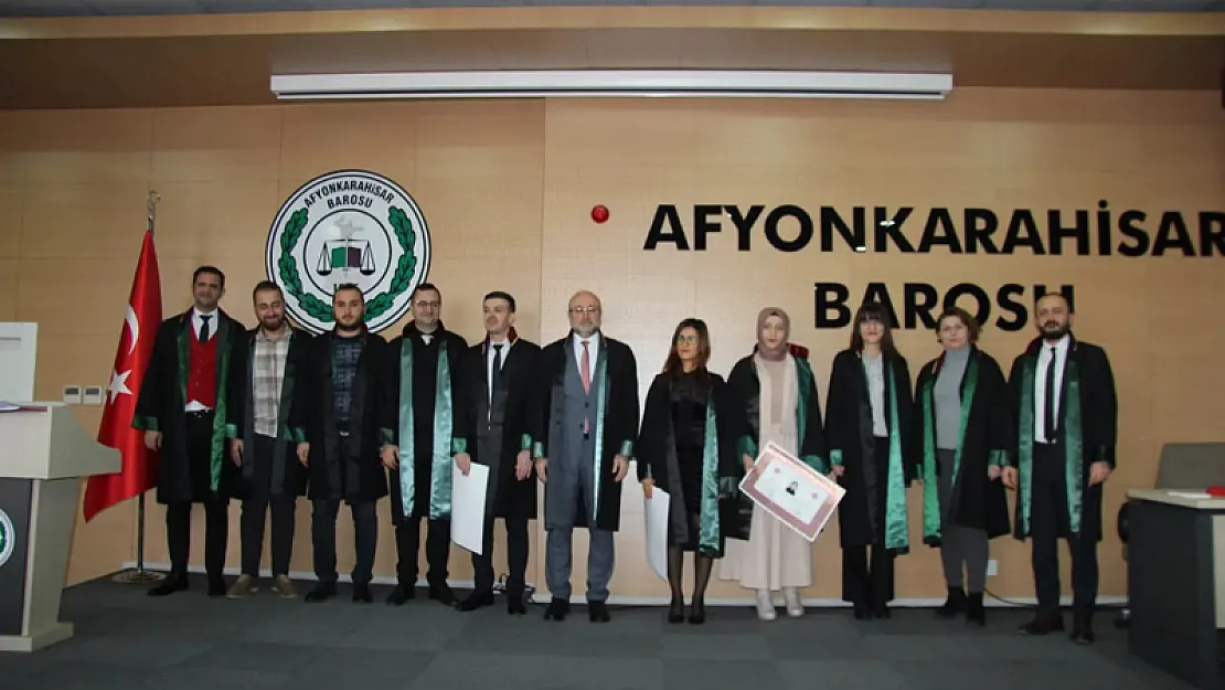 Afyon Barosuna 3 Genç Avukat Daha Katıldı