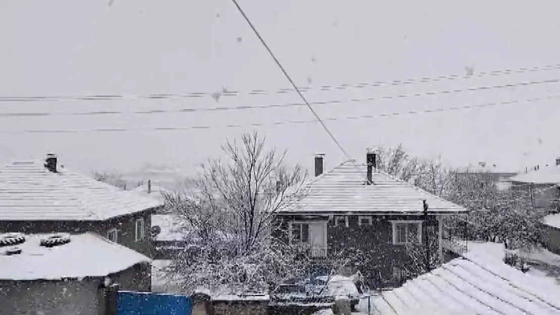 Afyon'da 20 Köy Beyaza Büründü