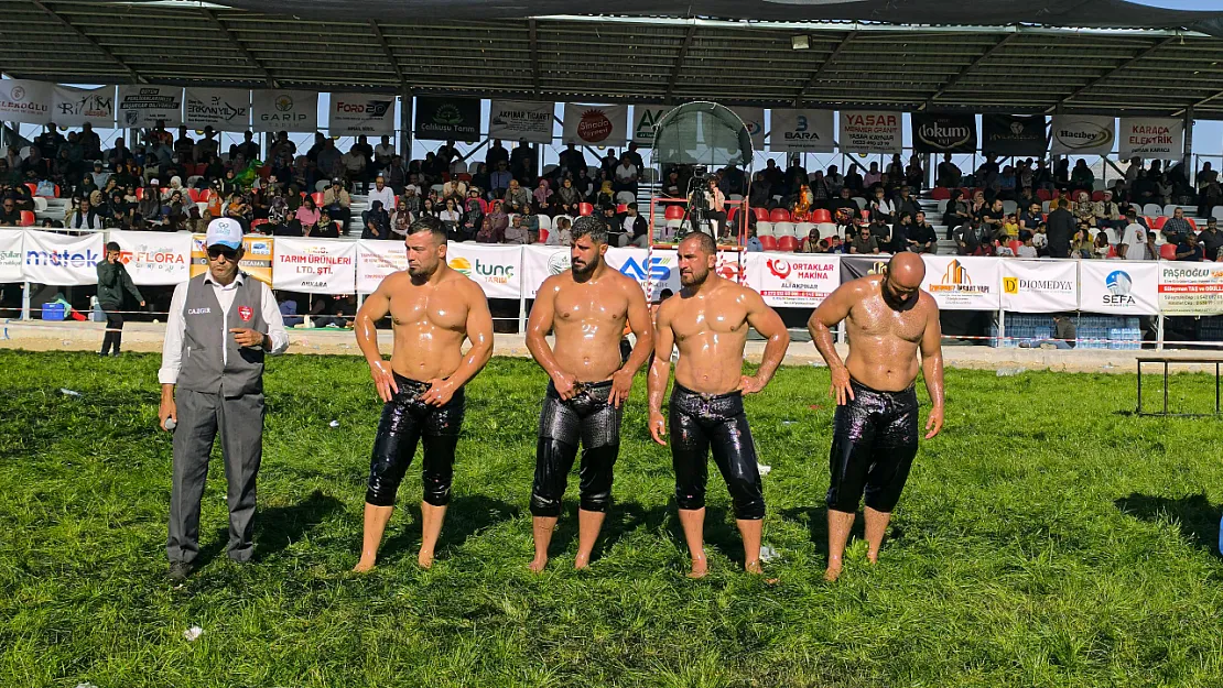 Afyon'da 300 Pehlivan Kıspet Giydi. Başpehlivan Belli Oldu