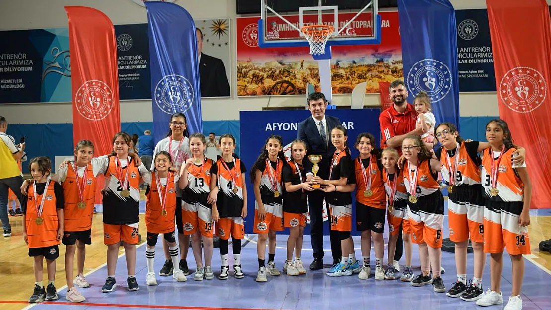 Afyon'da Basketbol Coşkusu Zirve Yaptı