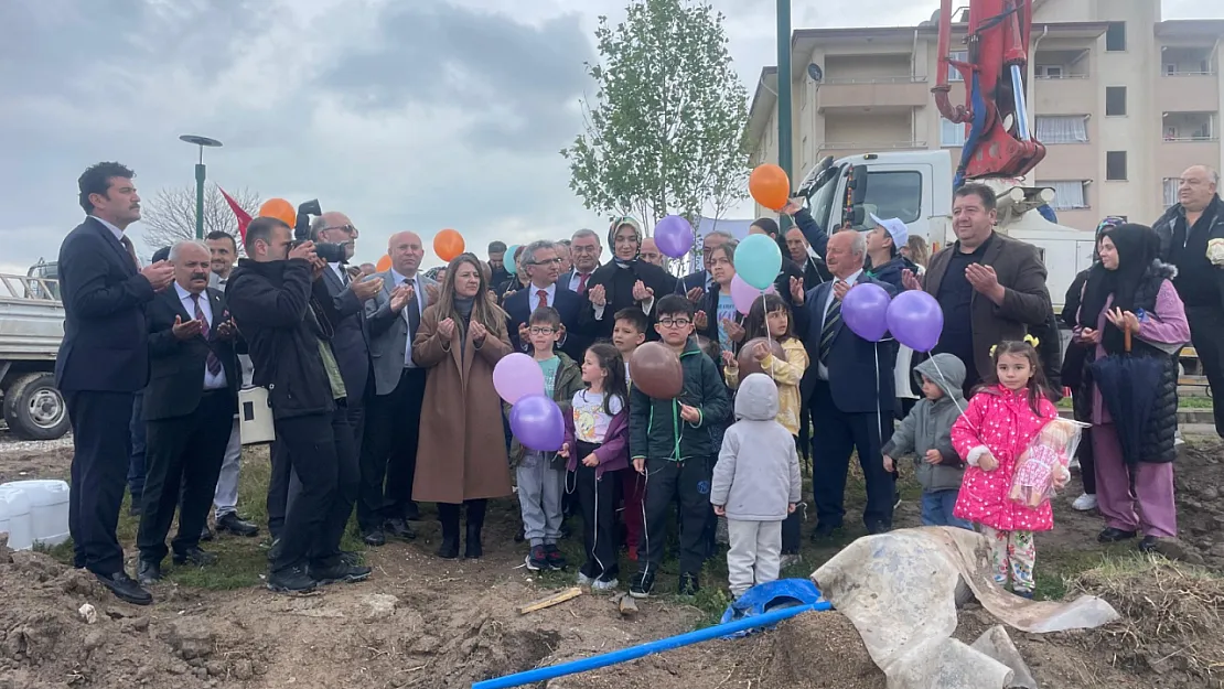 Afyon'da Bundan Böyle Uçurtmayı Vurmayacaklar