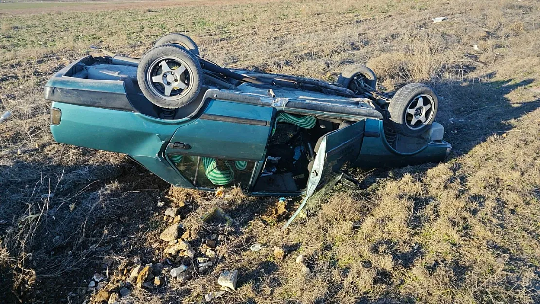 Afyon'da Büyük Kaza! Takla Atan Araçta Şans Eseri Kurtuldu