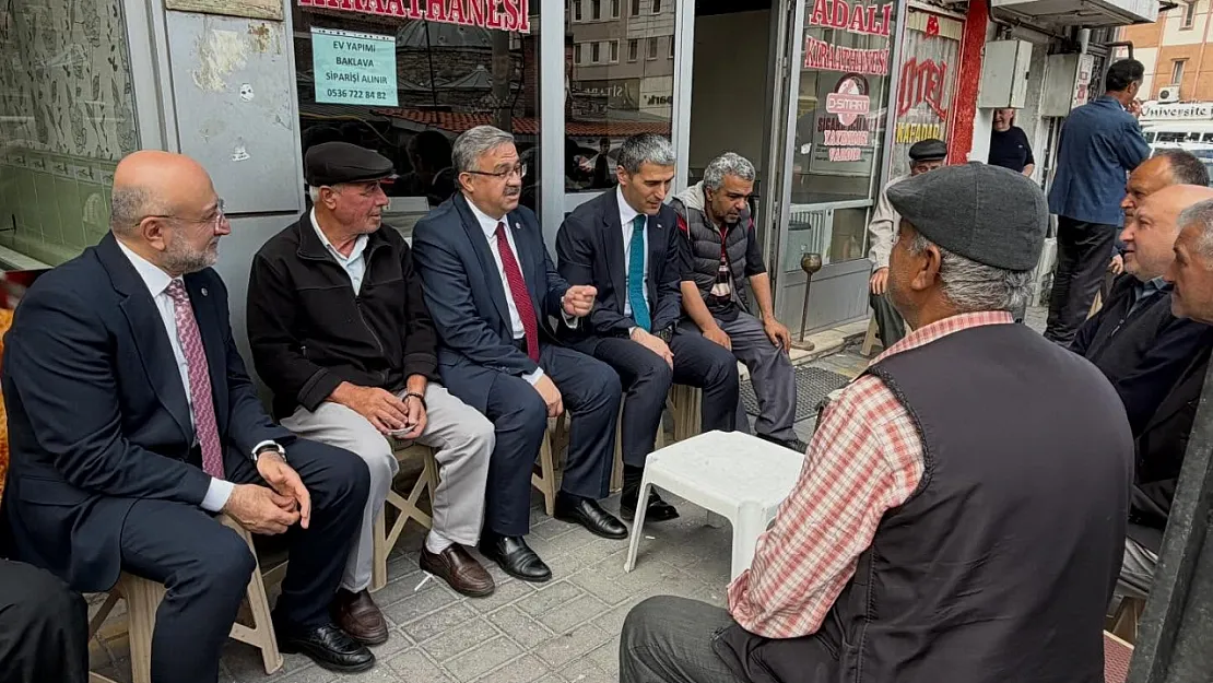 Afyon'da Cuma Sonrası Dikkat Çeken Buluşma