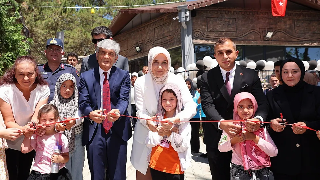 Afyon'da Engelsiz Kafe Açıldı… Öksüze, Yetime Ücretsiz…