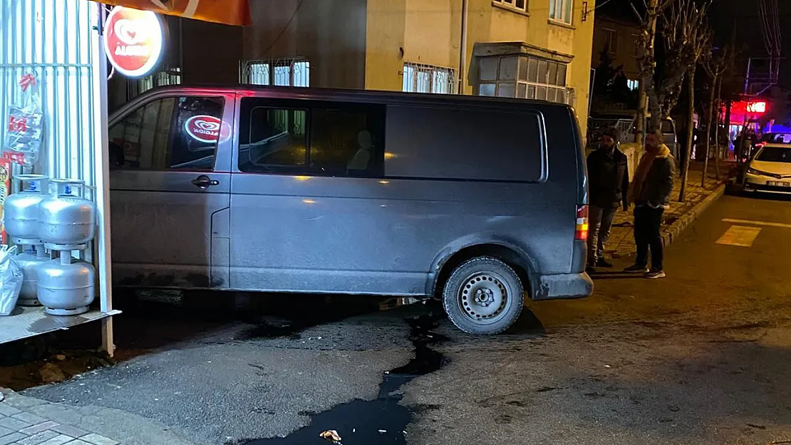 Afyon'da Feci Kaza: 21 Yaşındaki Genç Hayatını Kaybetti