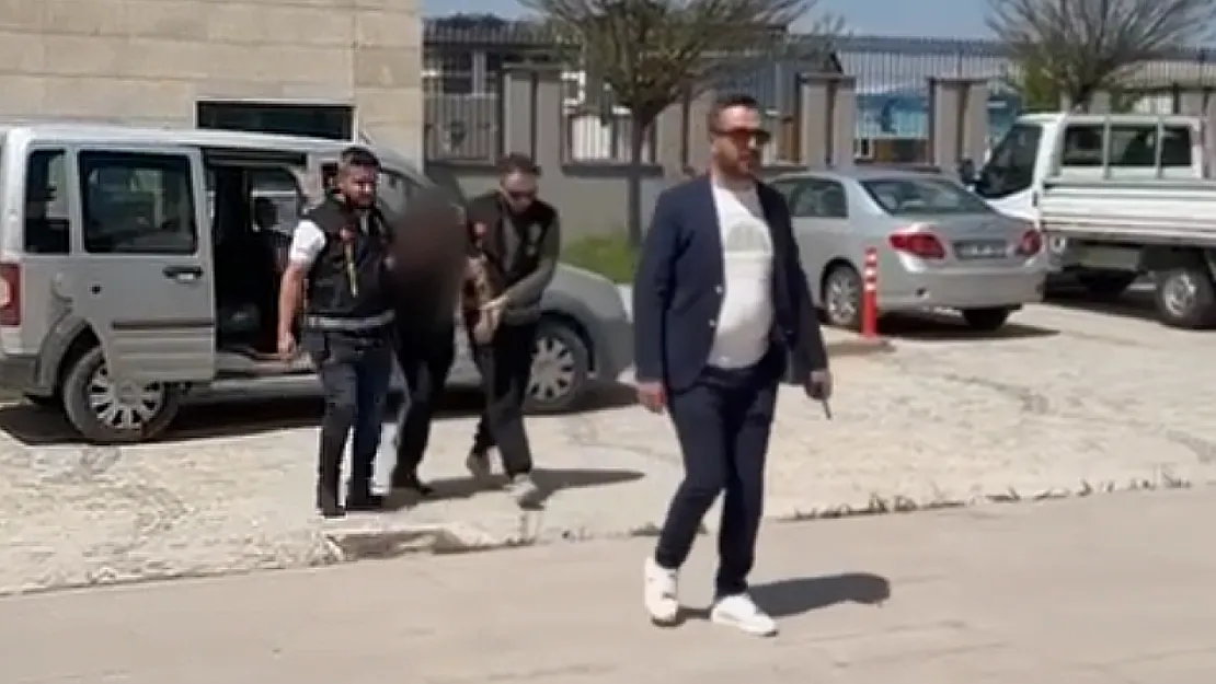 Afyon'da Gece Avına Çıkan Hırsız Yakayı Ele Verdi!