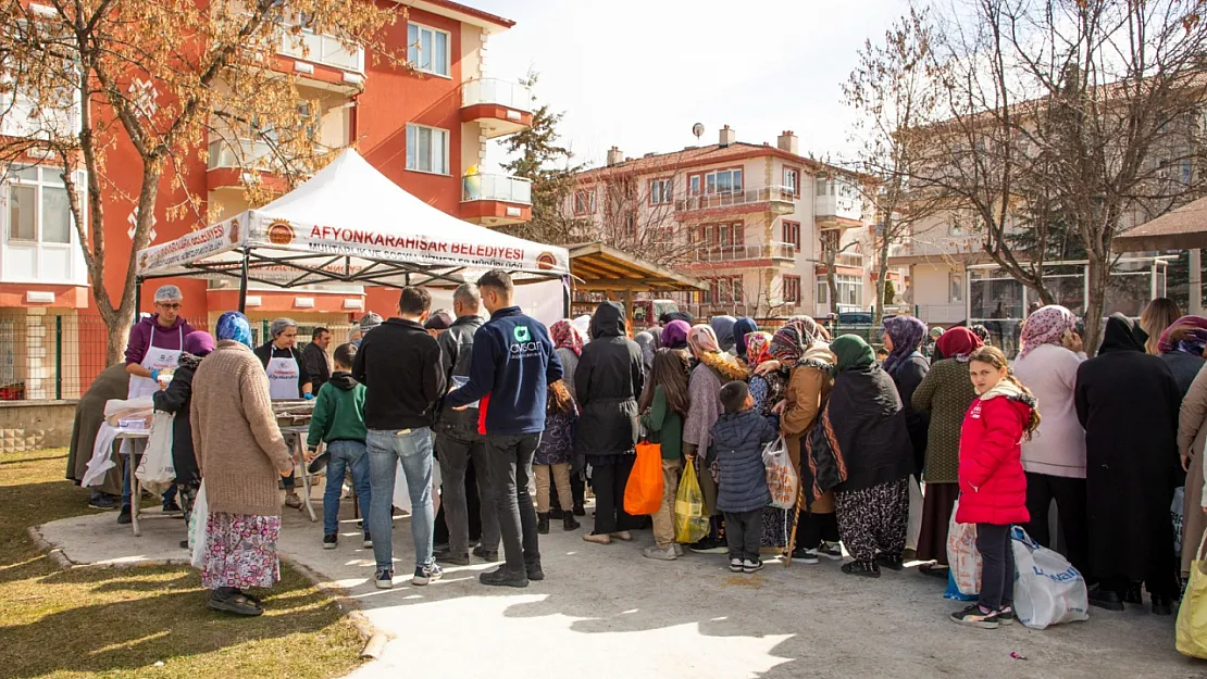 Afyon'da Her Gün 10 Bin Kişiye İftar