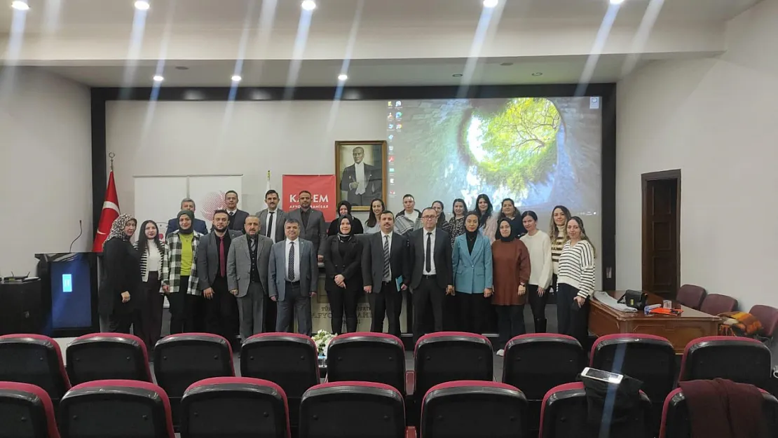 Afyon'da Kamu Personeline İletişim ve İkna Eğitimi Verildi