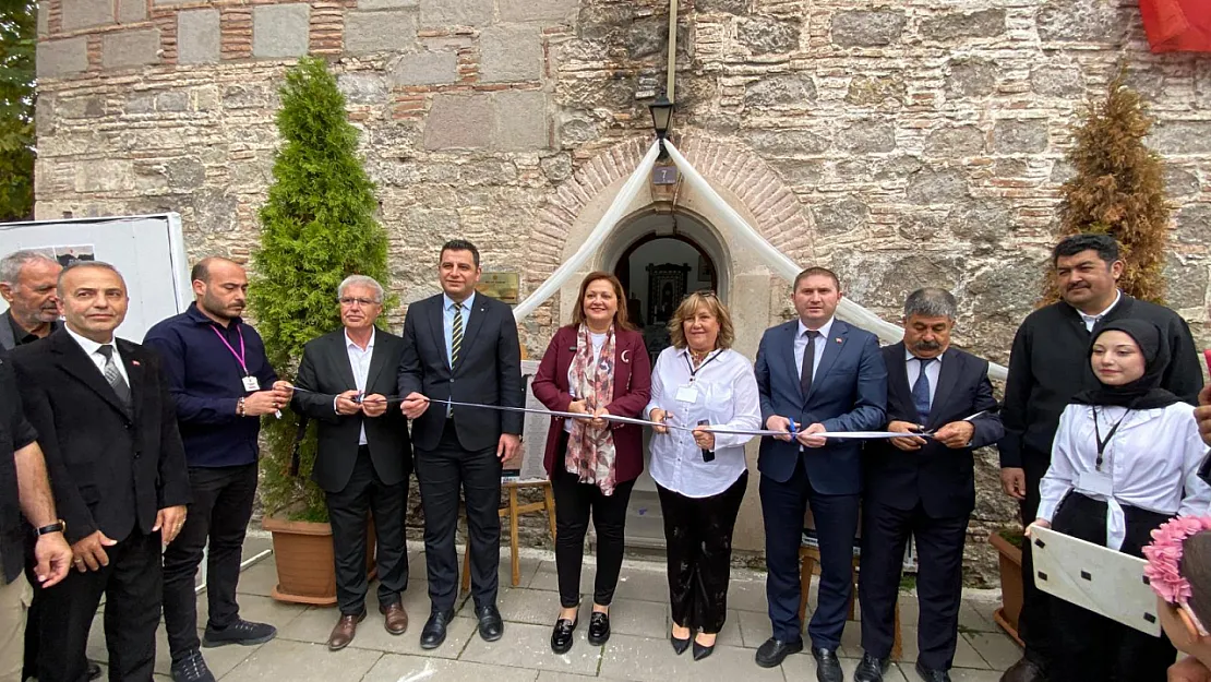 Afyon'da Millet Hamamı'na Girenler Geçmişe Yolculuk Yapıyor!