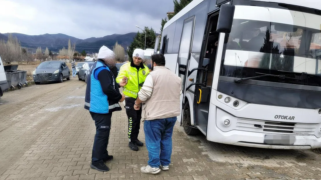 Afyon'da Okul Servislerine Ceza Yağdı