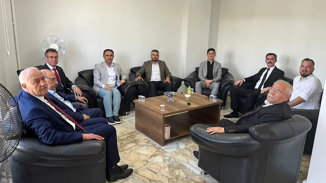 Afyon'da Siyasi Rekabeti Bir Kenara Bıraktılar: AK Parti'den Anlamlı Hamle!
