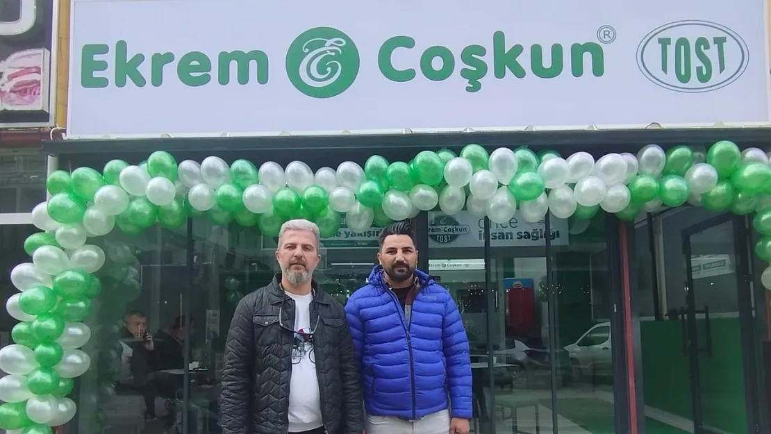 Afyon'da Tostseverlere Müjde, 'Ekrem Coşkun Tost' Kapılarını Açtı!