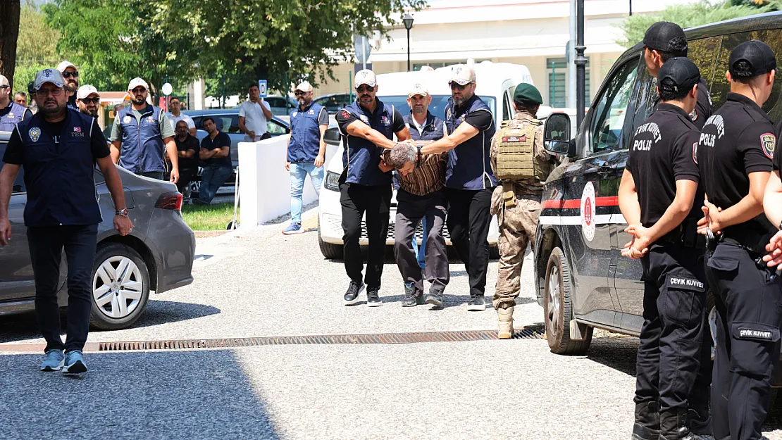 Afyon'da Yakalanan FETÖ'cü Terörist Adliye'de
