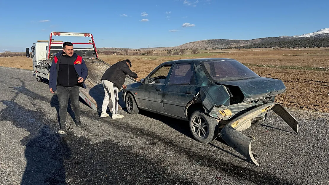 Afyon'daki Kazada 3 Kişi Yaralandı