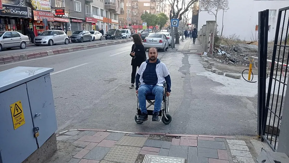 'Afyon halkı çok duyarlı, engelliye yardıma koşarak geliyor'