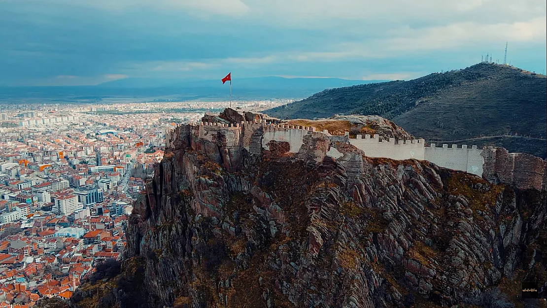 Afyon Kalesi'ndeki Merdiven Kaç Basamaklı?