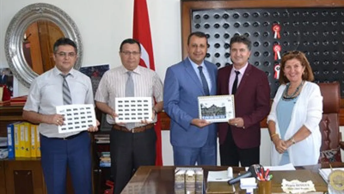 Afyon Lisesi'nin 123.yılı anısına pul bastırıldı