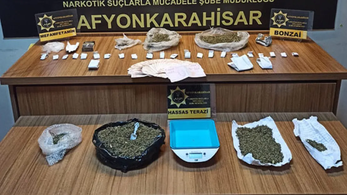 Afyon merkez ve İhsaniye Akören'de uyuşturucu ele geçirildi