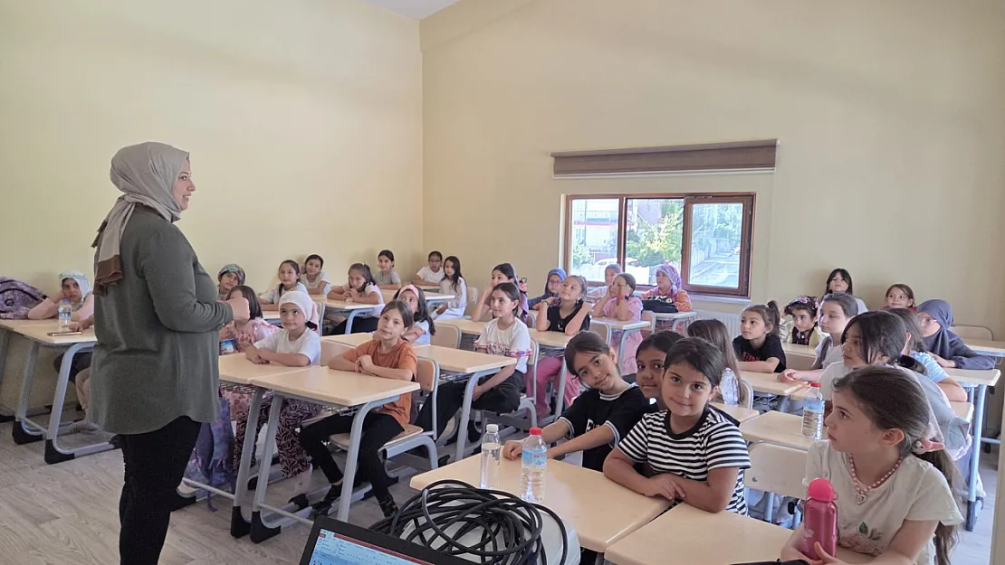 Afyon Rehberlik Ve Araştırma Merkezi Yarınlar İçin Çalışıyor