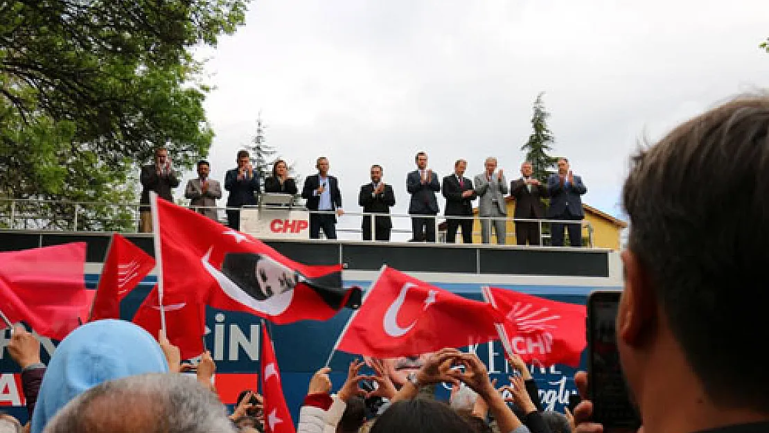 'Afyon Türk bayrağına karşı olanları iktidar etmeyecek'