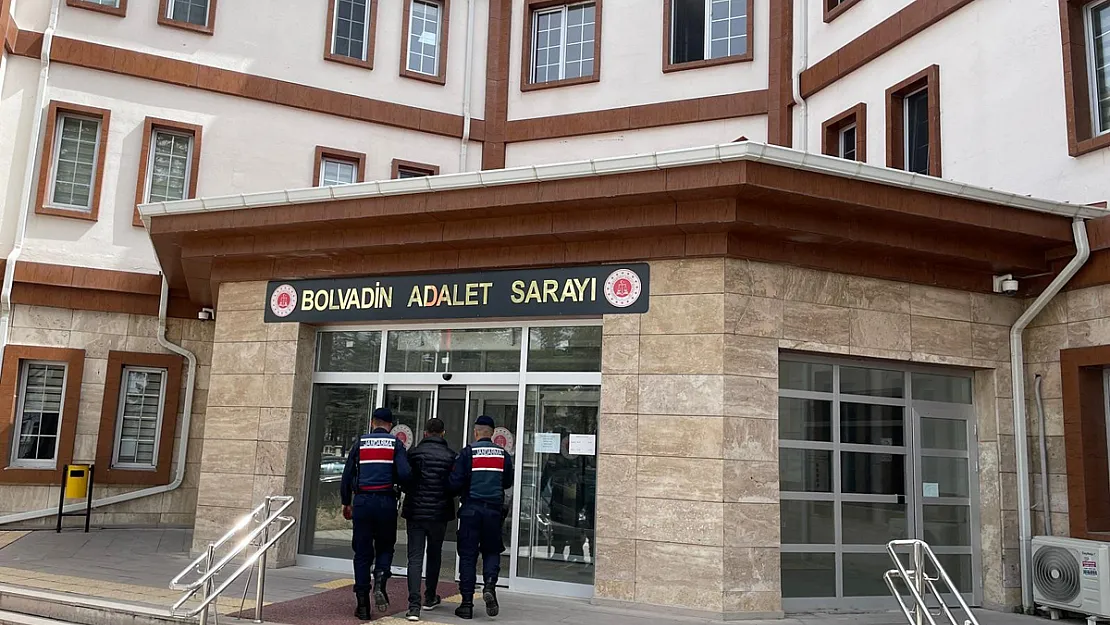 Afyon'da 5 Yıl Hapis Cezasıyla Aranan Şahıs Bakın Nasıl Yakalandı