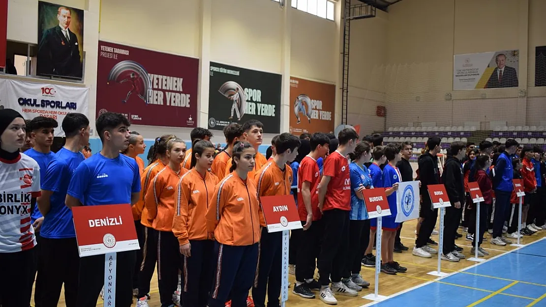 Afyon’da Badminton Heyecanı Başladı