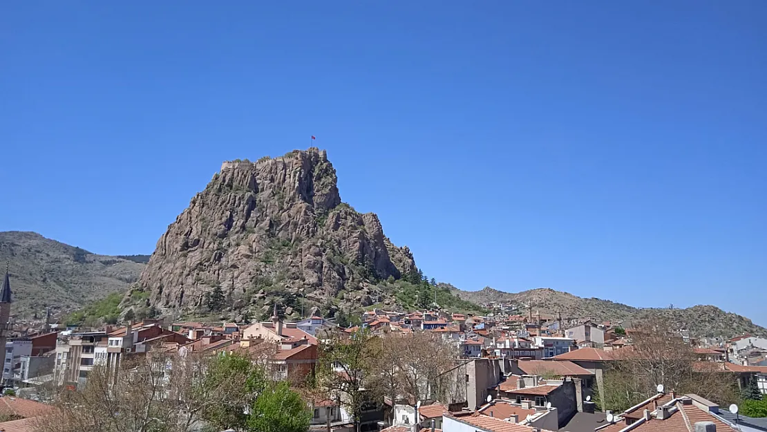 Afyon'da Fırtına ve Sel Tehlikesine Dikkat!