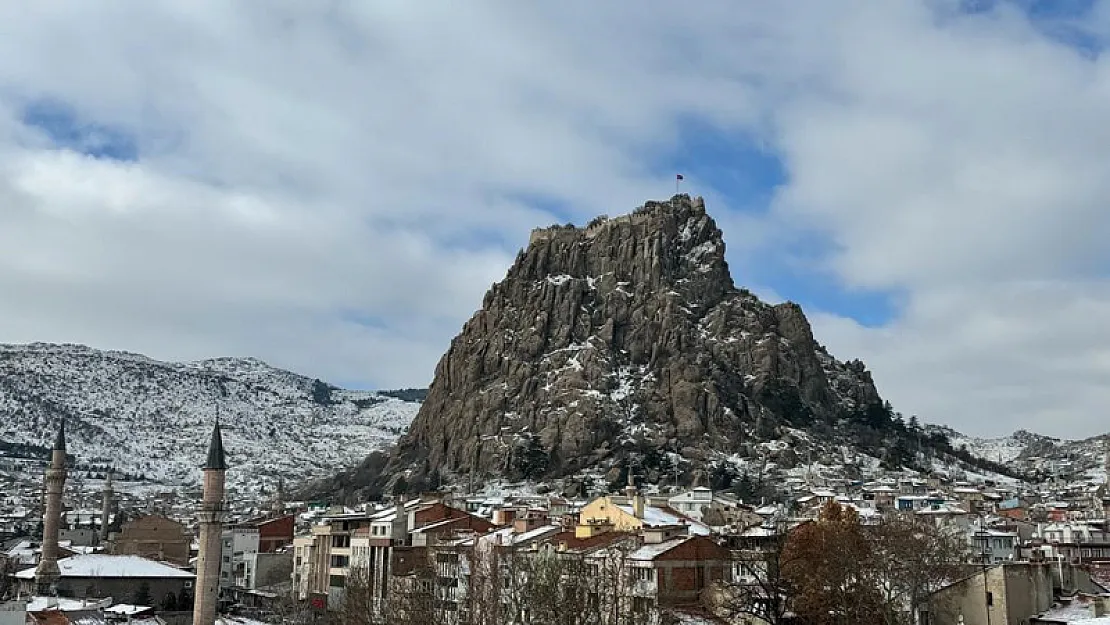 Afyon’da Hava Sıcaklığı Geceleri Eksilere Düşecek