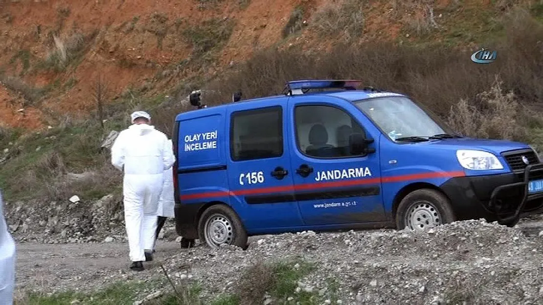 Afyon’da “tarlayı sat oğlana düğün yapalım” diyen karısını boğarak öldürdü