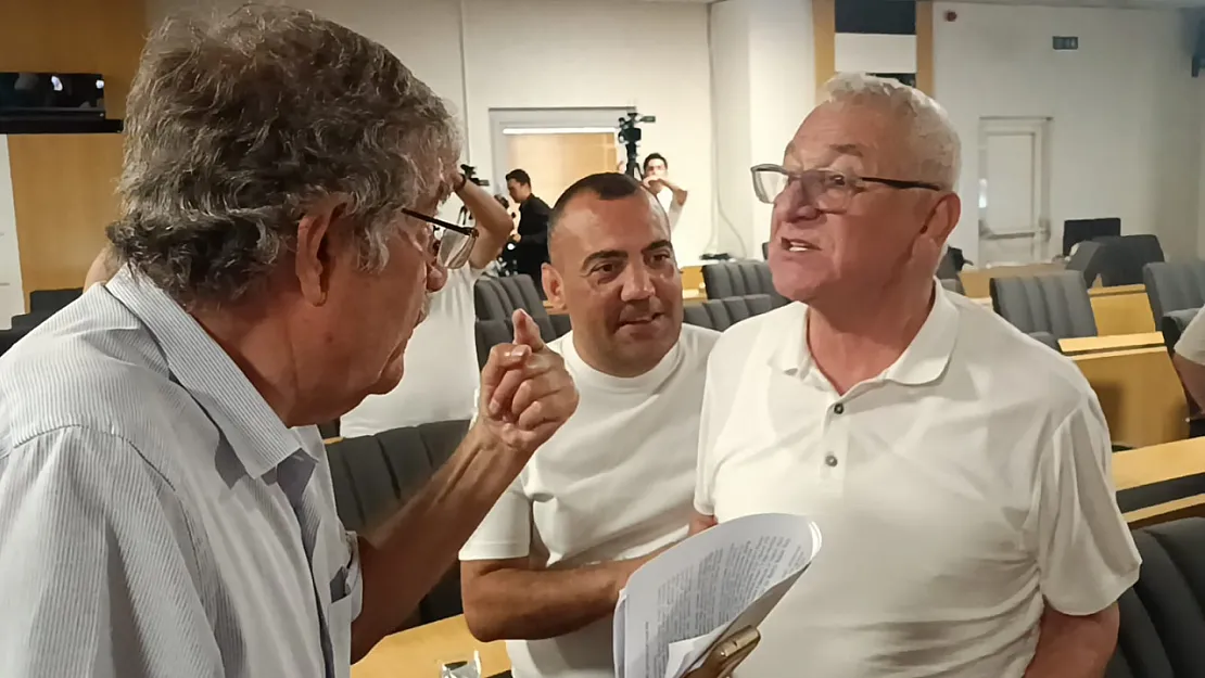 Afyonkarahisar Belediye Meclisi'nde Ortalık Karıştı!