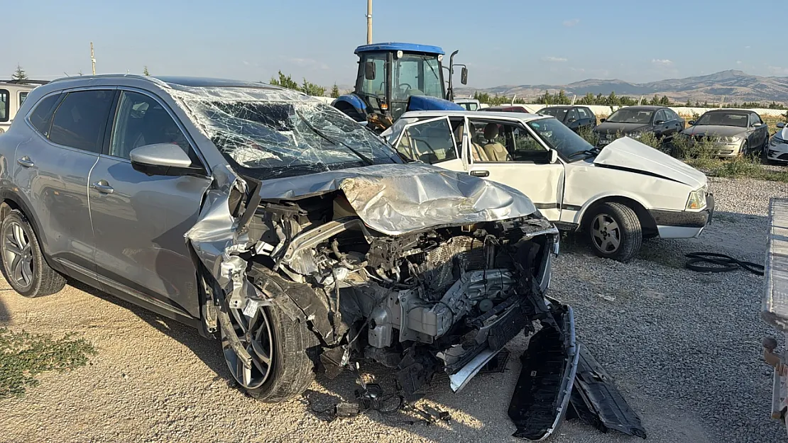 Afyonkarahisar'da Trafik Kazası: 1 Ölü 7 Yaralı