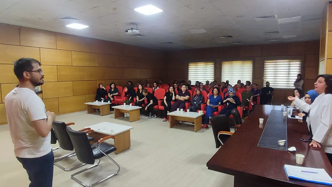 Afyonkarahisar Devlet Hastanesi'nde Tıbbi Cihaz Güvenliği Eğitimi