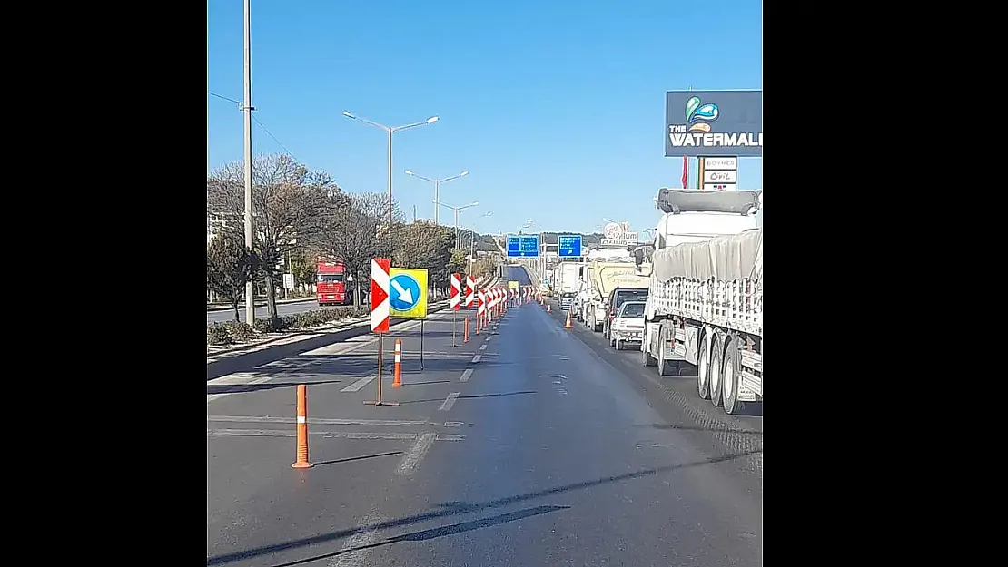 Afyonkarahisar-Uşak Yolundaki Köprü Trafiğe Açıldı