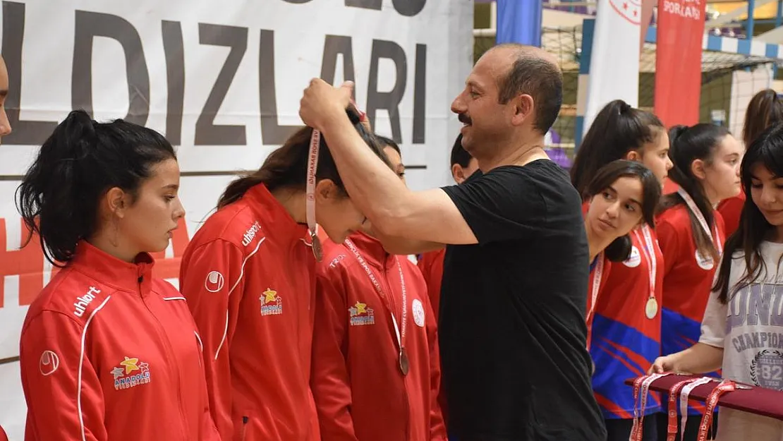 Afyonkarahisar'da ANALİG Badminton Çeyrek Final müsabakaları sona erdi