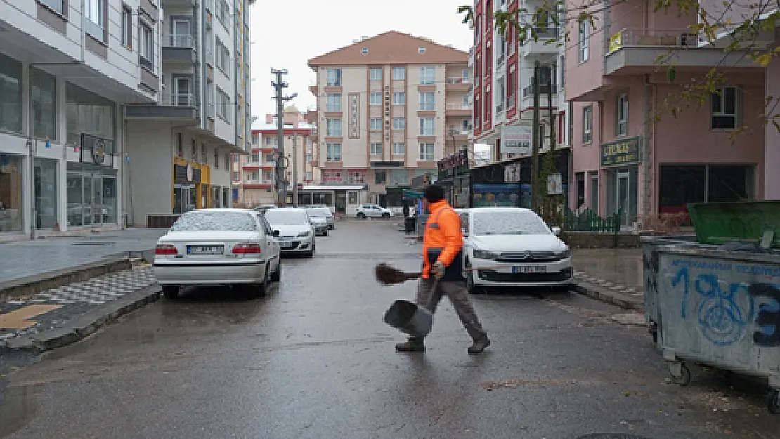 Afyonkarahisar'da Kar Yağışı Etkili Oldu