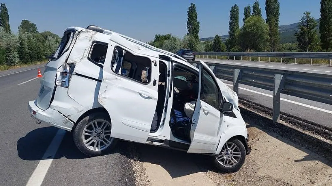 Afyonkarahisar’da kaza: 5 yaralı