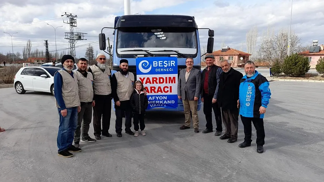 Afyonkarahisar'dan deprem bölgesine bir tır patates gönderildi