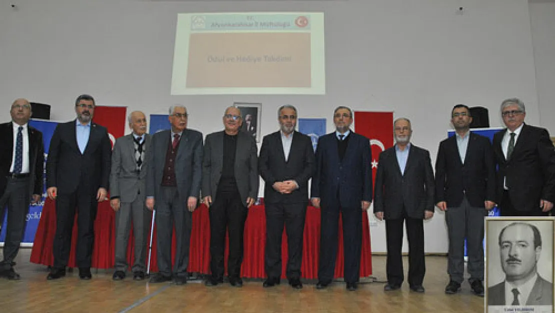 Afyonkarahisar’ın  eski Müftüsü merhum Celal Yıldırım'a  vefa duyguları  düzenlenen programla dile getirildi: Celal hoca minnetle anıldı