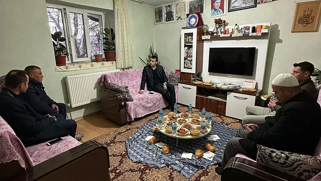 Afyonkarahisar'ın İscehisar ilçesine bağlı Doğanlar köyünde 1990 yılında şehit düşen İsa Doğan şehadetinin 32'inci yıldönümünde dualarla yad edildi. 1990 yılında Hakkari Yüksekova 1'nci Dağ ve Komando Tabur Komutanlığı 2’nci Bölüğünde teröristlerele