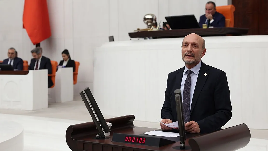 Afyonlu Bakan'a 'Aile' Sorusu