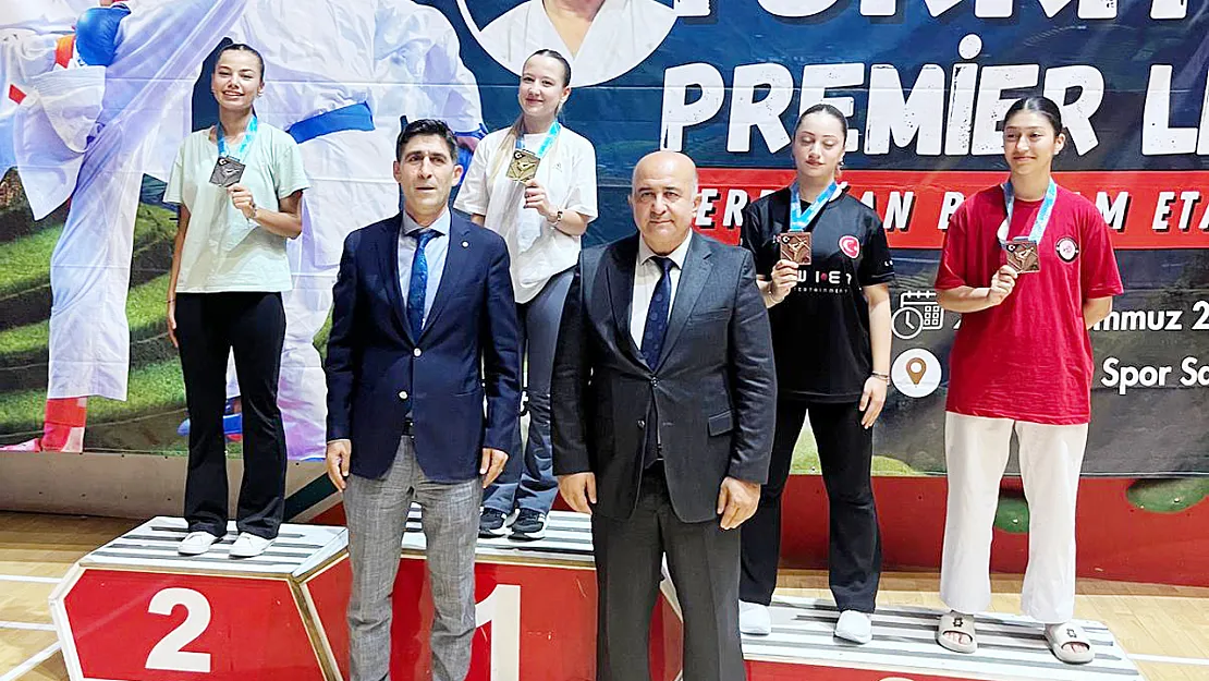 Afyonlu Sporcular Premier Lig'de