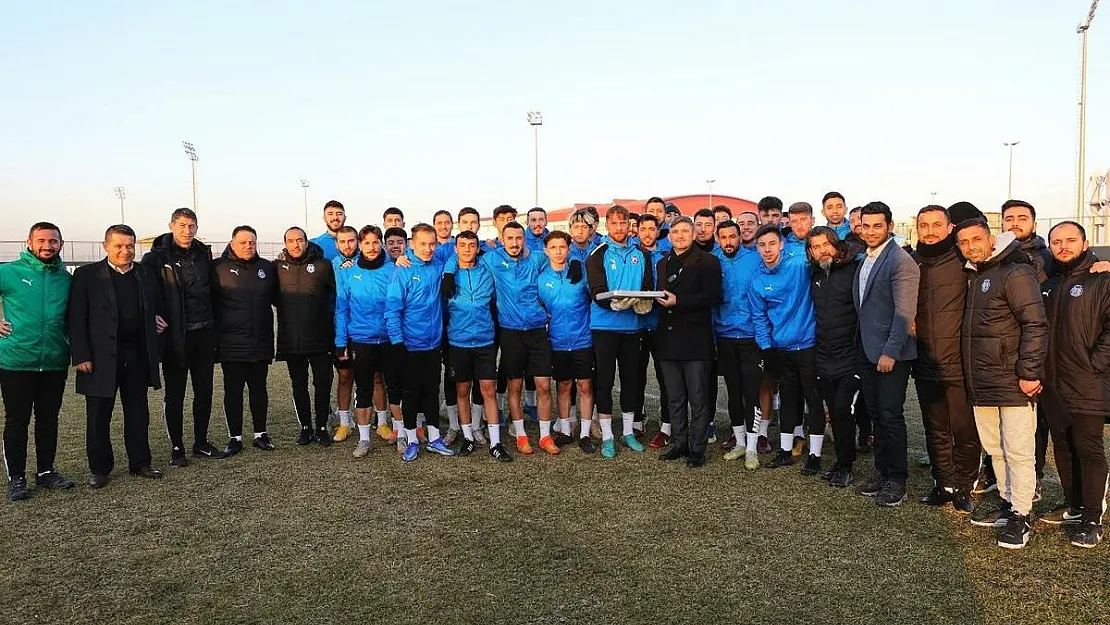 Afyonspor devre arası kampı için Antalya'ya gidiyor